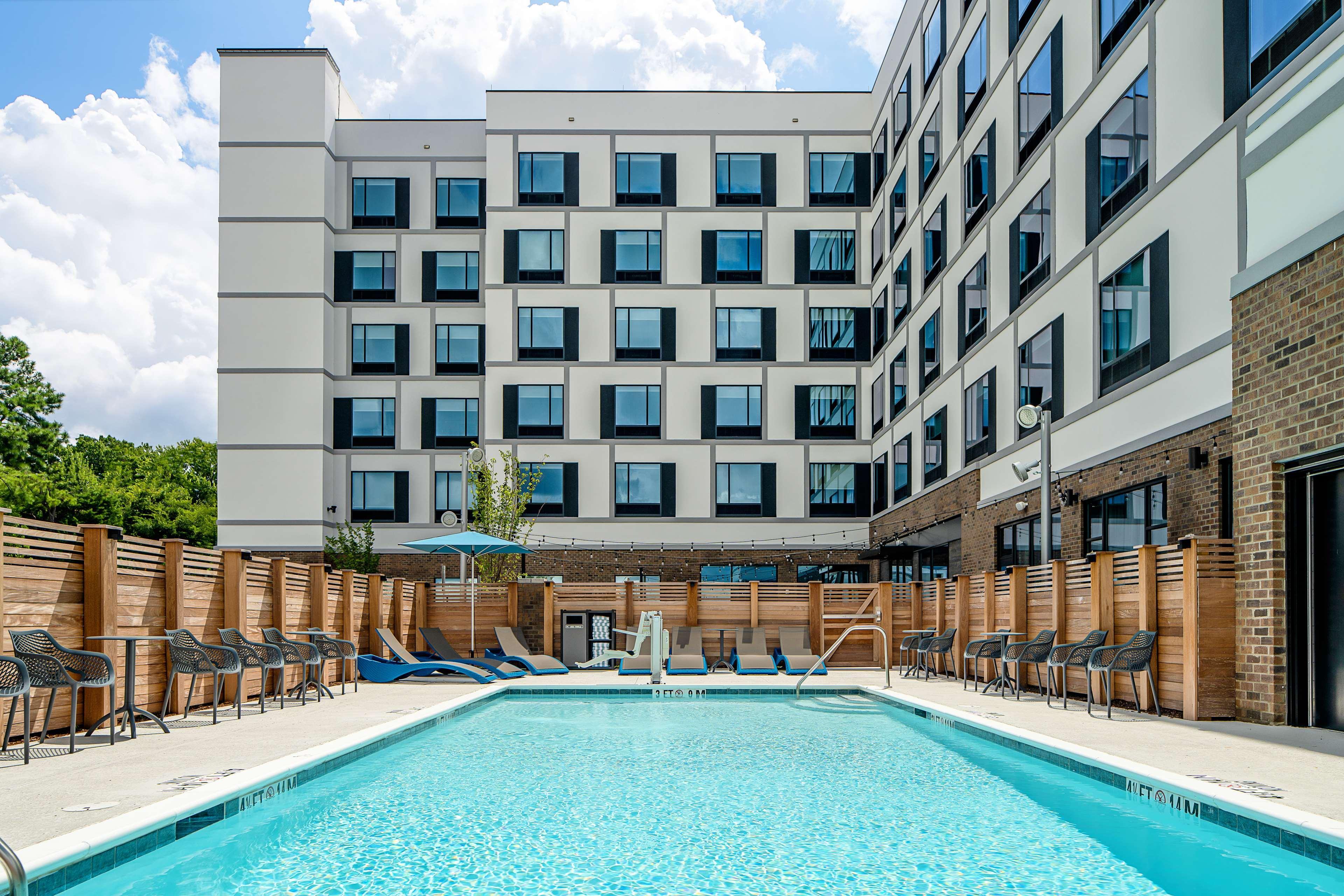 Hampton Inn & Suites Raleigh Midtown, Nc Exterior foto